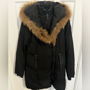 Rudsak Atelier Noir down coat with real fur trim hood. Zipper on the side.